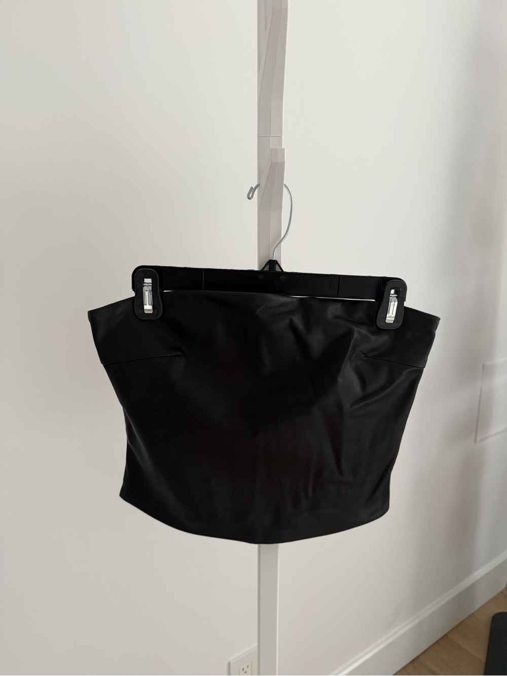 CULTNAKED Black Leather Strapless Bustier Top